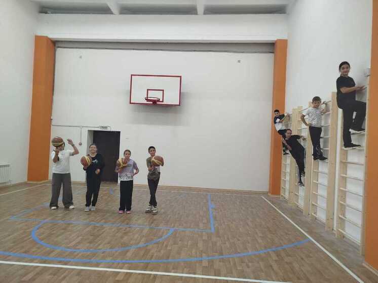 В Предгорном округе Ставрополья отремонтировали два спортзала