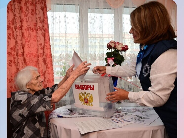 101-летняя ветеран ВОВ в Новом Уренгое проголосовала за депутатов