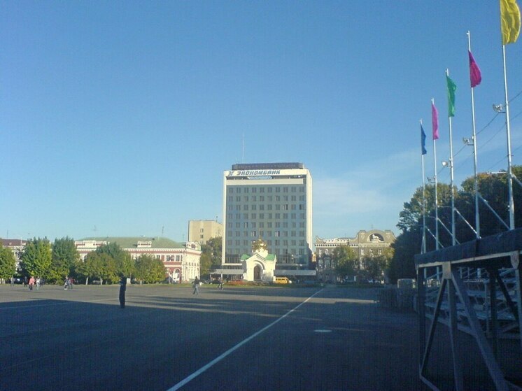 В Саратове открыли обновленную Доску почета с 25-ю новыми именами