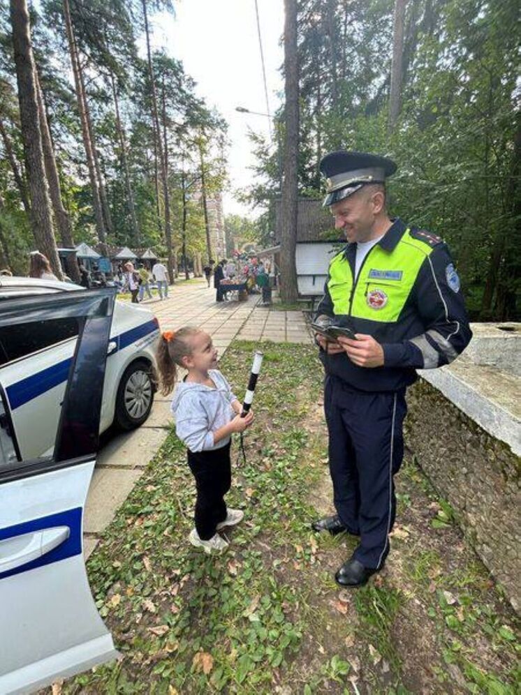 Калужские госавтоинспекторы устроили парад