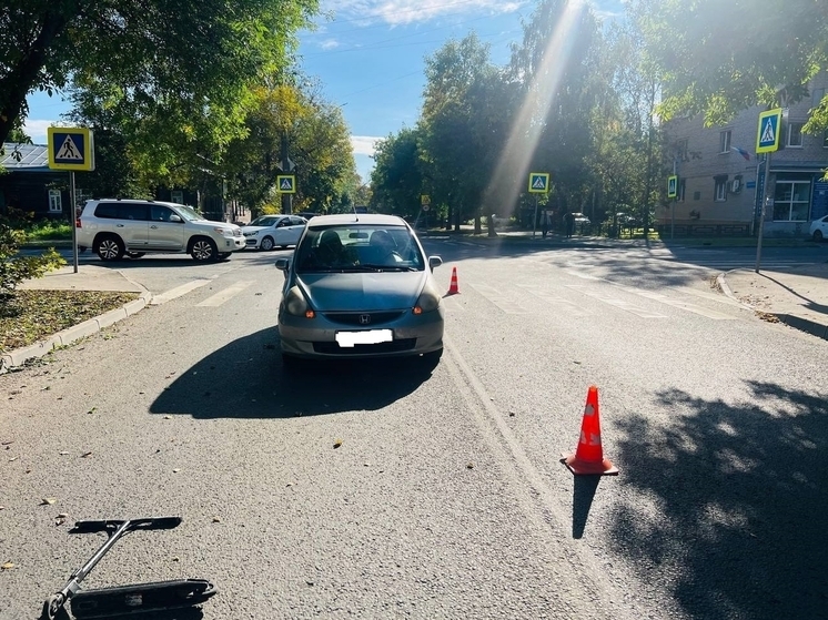 В Вологде под колеса автомобилей попали два ребенка