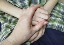 Родителям обычно сложнее смириться с тем, что ребенок уходит из-под опеки, чем ребенку принять мысль о начале взрослой жизни
