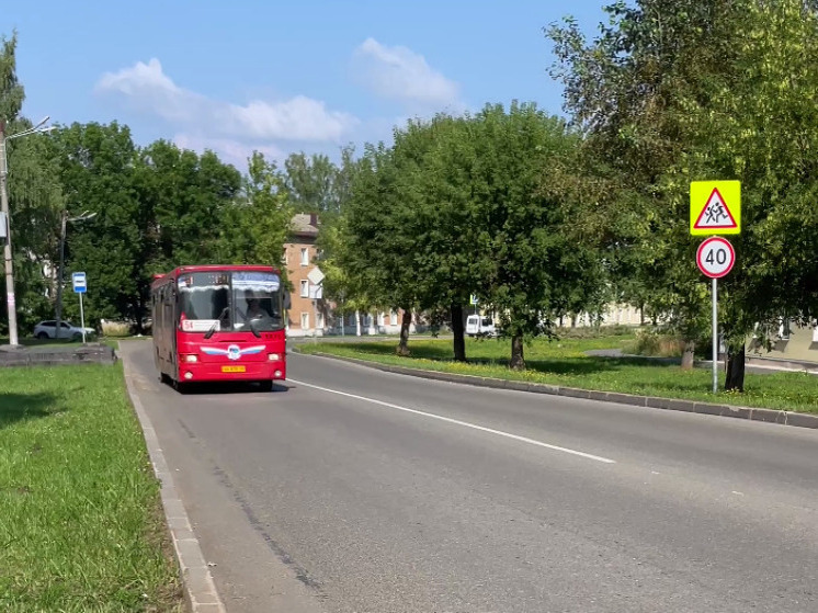 Кировское АТП выплатит компенсацию подростку, сбитому автобусом