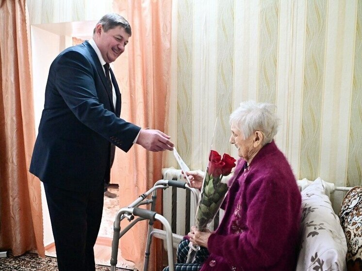 В день своего 95-летия труженица тыла из Буденновска проголосовала на выборах