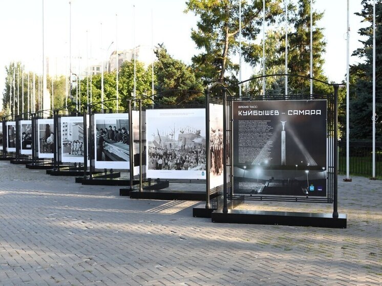 От войны до 1991 года: на площади Куйбышева открылась фотовыставка ТАСС о Самаре