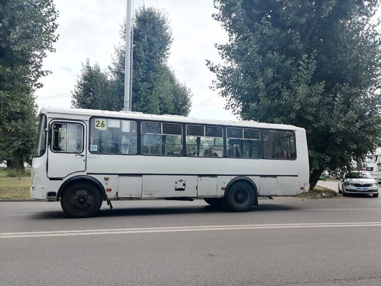 Подросток на велосипеде попал под колеса автобуса в Воронеже