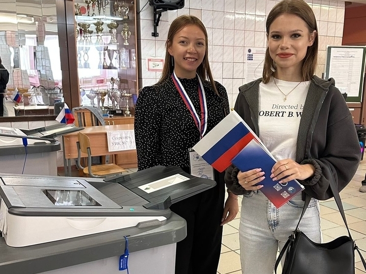 Молодежь Ленобласти впервые исполнила гражданский долг на выборах губернатора