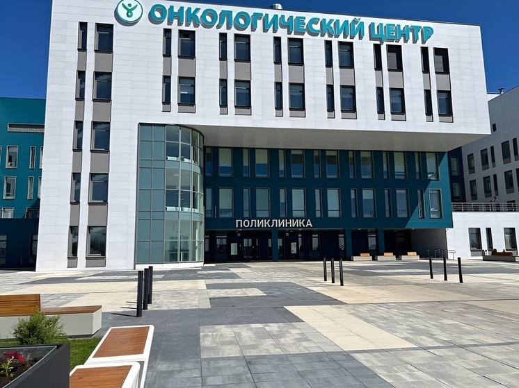 Тульские хирурги впервые провели операцию по удалению тимуса через мини-проколы