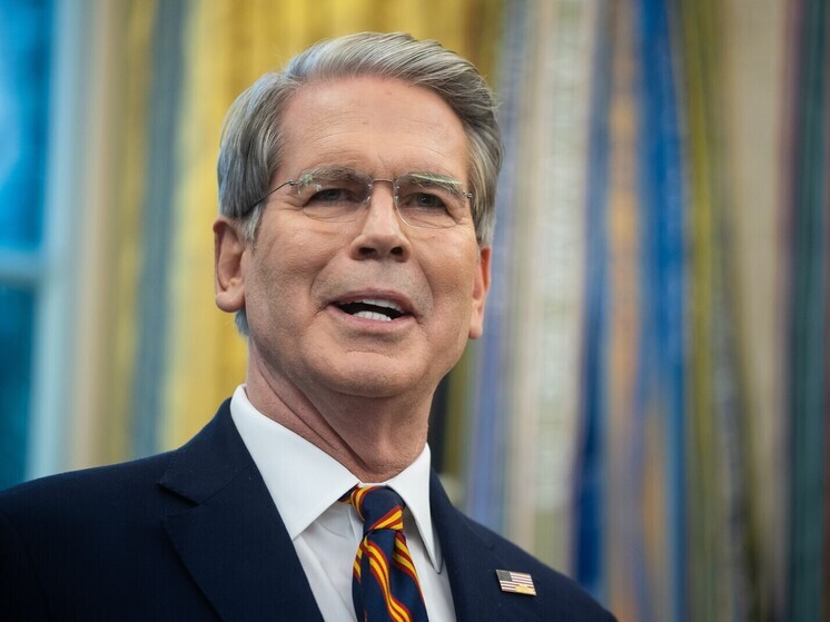 Бессент: поддержка тарифной политики США поможет урегулировать конфликт на Украине