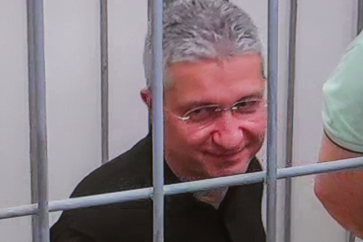 При обыске у экс-замминистра обороны нашли часы с гравировкой «Такой Тимур Иванов один»