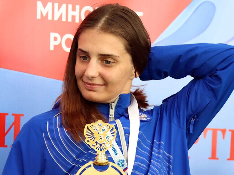 Первенство России по женской борьбе выиграла Анастасия Козлова из Грязей