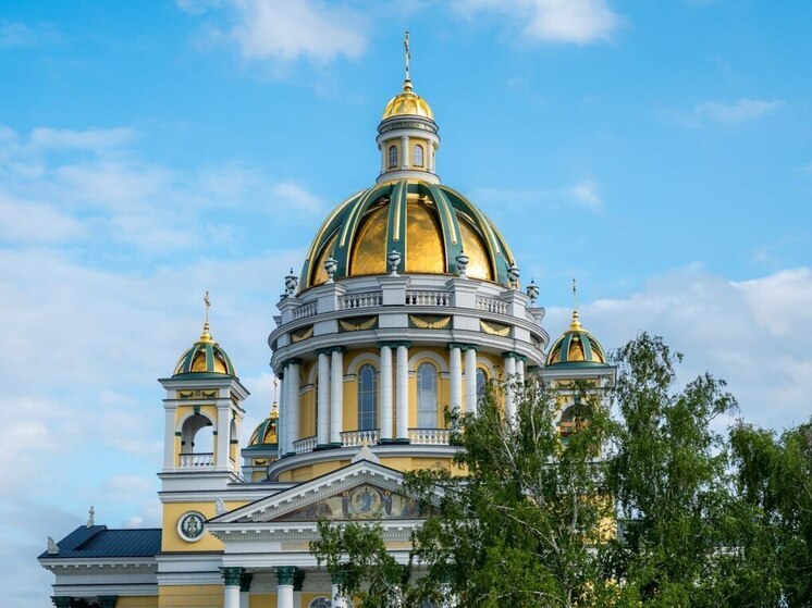 Полпред Жога оценил челябинский Христорождественский храм