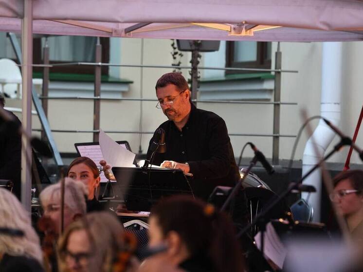 Концерт «Бархатные сезоны» собрал ценителей классики в Пскове