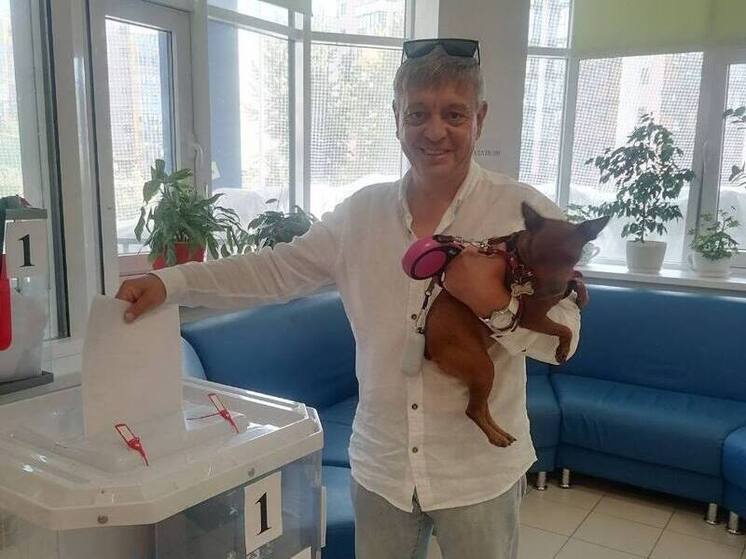Белгородцы приходят голосовать вместе со своими питомцами