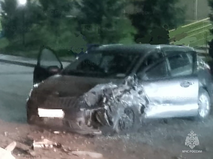 В Балабанове столкнулись две Kia Rio: есть пострадавшие