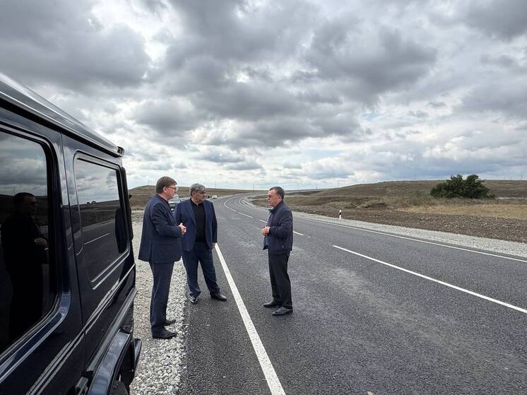 Казбек Коков проинспектировал отремонтированные дороги в Терском районе