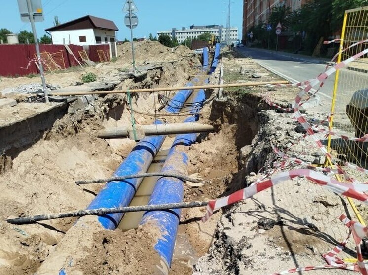 В Каспийске уложено около 2 км труб нового канализационного коллектора