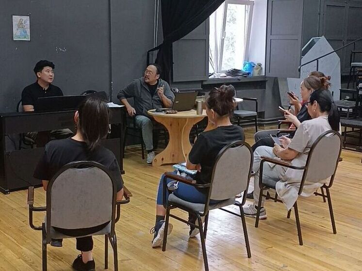Буряад театр готовит премьеру спектакля о народном поэте Бурятии Дамбе Жалсараеве