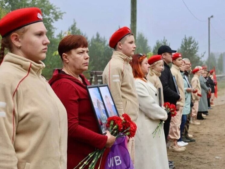 В Алакуртти торжественно открыли Аллею Героев в честь погибших земляков