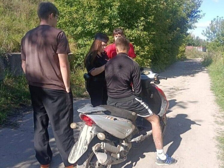 В Курске мопед 15-летнего подростка отправили на специальную стоянку