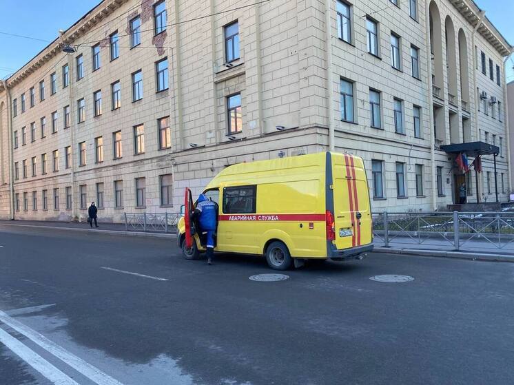 Теплосеть Петербурга предостерегли за невосстановленное благоустройство улицы Кораблестроителей после аварии