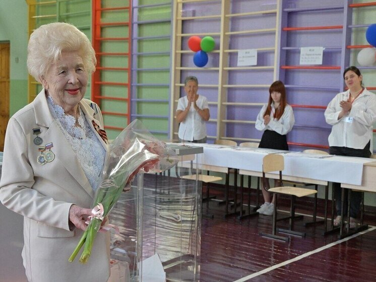 Ветеран и заслуженный учитель РФ Вера Шибалова проголосовала на выборах губернатора и депутатов в Сочи