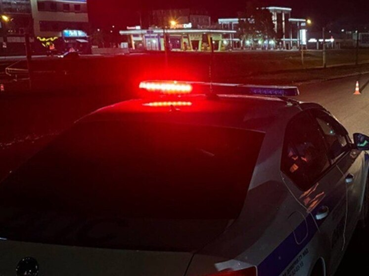 Под Барнаулом легковушка влетела в автобус №108: двое пострадали