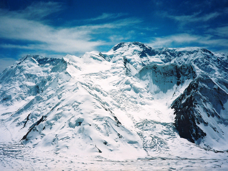 В видео от 2 сентября рядом с палаткой Натальи Наговициной появился загадочный рюкзак