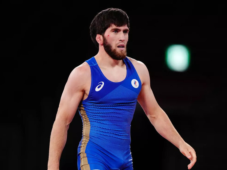 Дагестанский борец Заур Угуев стал трехкратным чемпионом мира