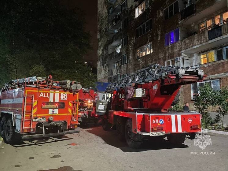 В Тольятти из-за пожара на 6-м этаже жилого дома эвакуировали 35 человек