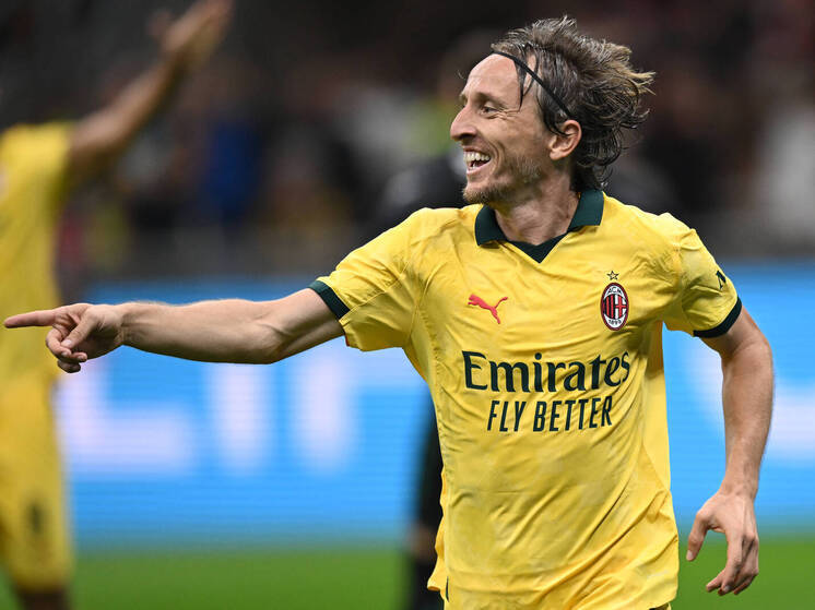 Дебютный гол Модрича помог «Милану» обыграть «Болонью»