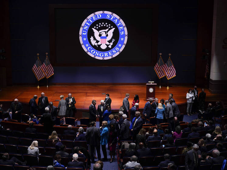 Чиновники Трампа просят у Конгресса 58 млн долларов на обеспечение безопасности после стрельбы в Кирка