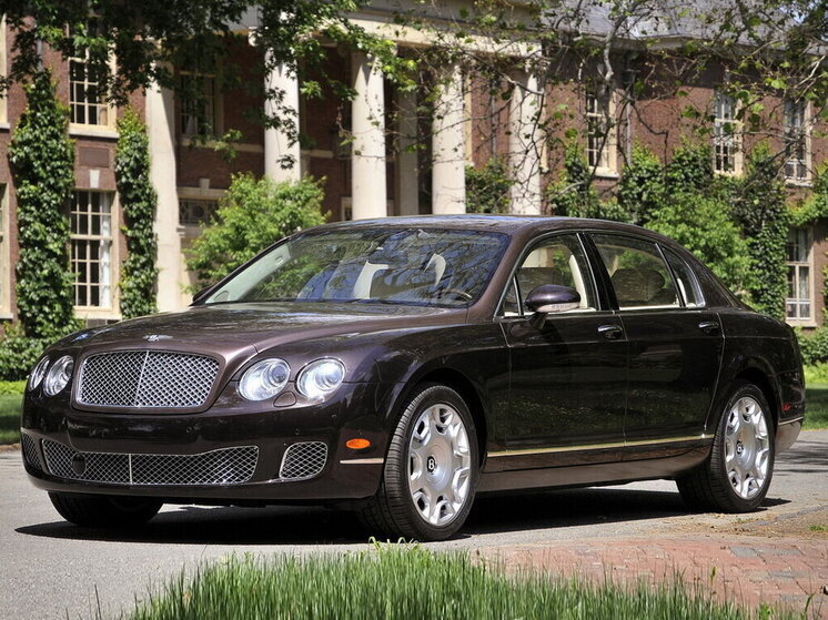 Авто.ру: в Петербурге идет продажа Bentley 2008 года по цене новой Lada Vesta