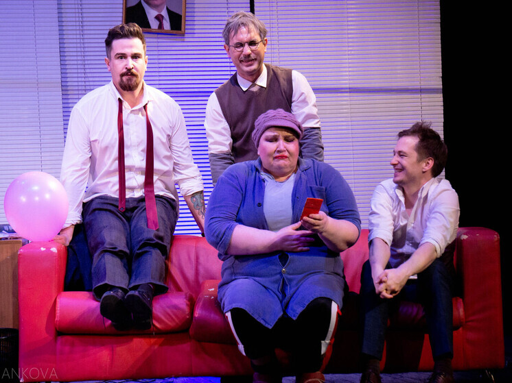 Смоленский камерный театр покажет спектакль «Корпоратив»