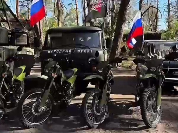 Народный фронт ЛНР передал бойцам технику в рамках акции «Все для Победы!» в День танкиста