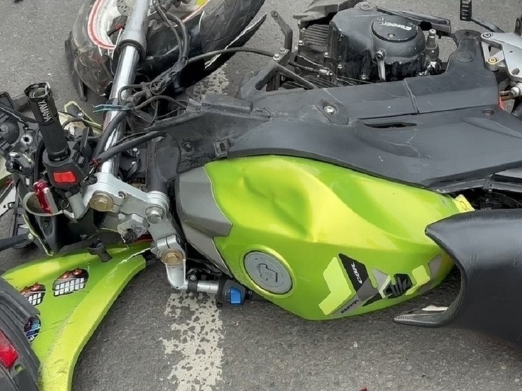 Под Курском в ДТП пострадал водитель мотоцикла Honda CBR 400R