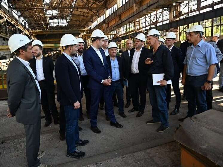 Глава Минпромторга России обсудил с властями ДНР возрождение промышленности