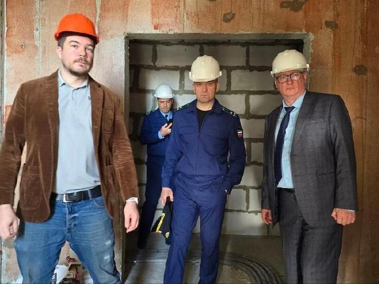Прокурор Тульской области проверил ход строительства проблемного ЖК «Айсберг»