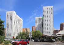 В конце минувшего лета подмосковный первичный рынок жилья, по сути, проигнорировал сезон отпусков: вместо традиционного затишья в августе 2025 года эксперты зафиксировали повышенную покупательскую активность