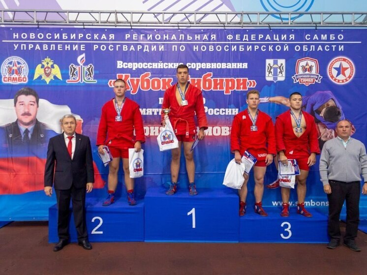 Тюменские самбисты успешно выступили на «Кубке Сибири»