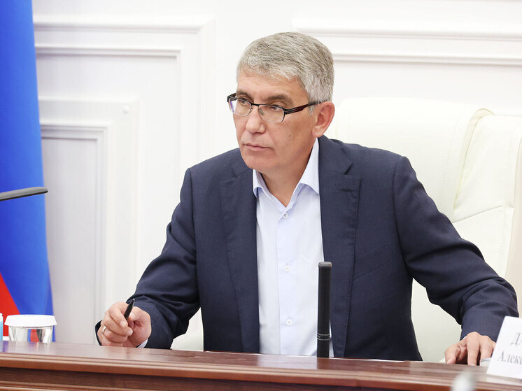 Дмитрий Миляев рассмотрел обращения жителей области