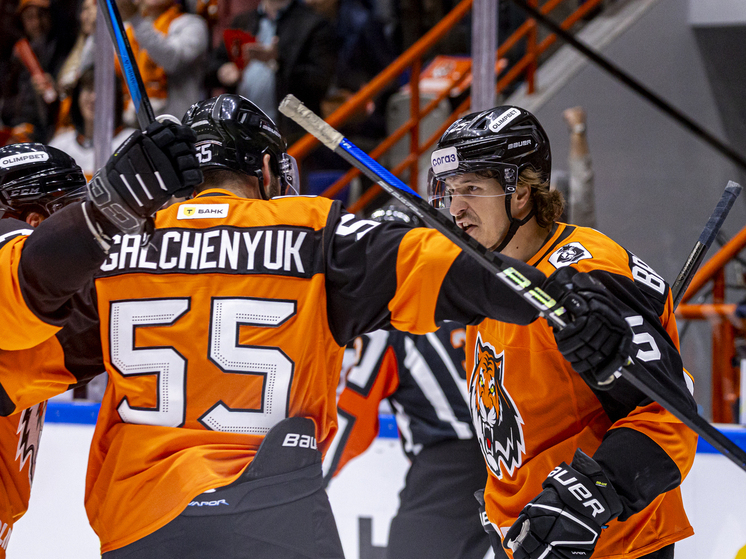 Получите, распишитесь: «Амур» в Хабаровске впервые в сезоне оставил «Шанхайских драконов» без очков