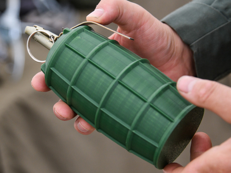 В Днепровском районе Киева взорвалась граната, погибли два человека