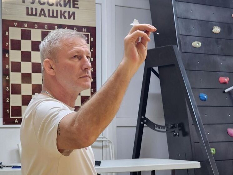 Сергей Вольховский завоевал бронзовую медаль на чемпионате России по дартсу