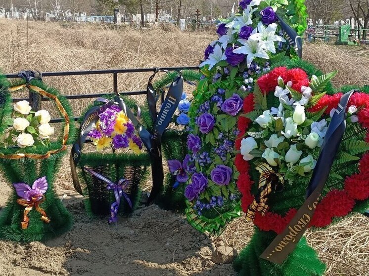 Малолетние вандалы осквернили могилы бойцов СВО в алтайском селе