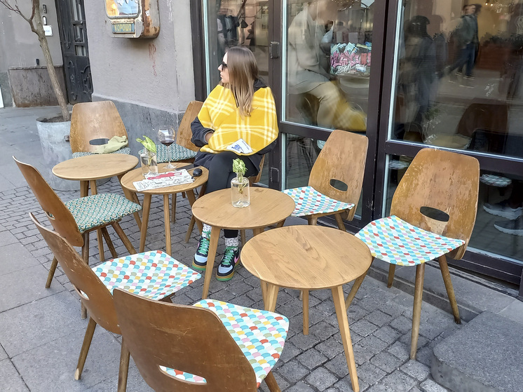 В крымской Керчи, которая является городом-героем, выгнали из ресторана участника специальной военной операции, а также его супругу
