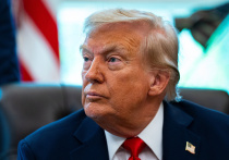 Дональд Трамп заявил в понедельник, что Соединенные Штаты нанесли удар по второму венесуэльскому судну и уничтожили трех предполагаемых террористов, которые, по его утверждению, перевозили наркотики
