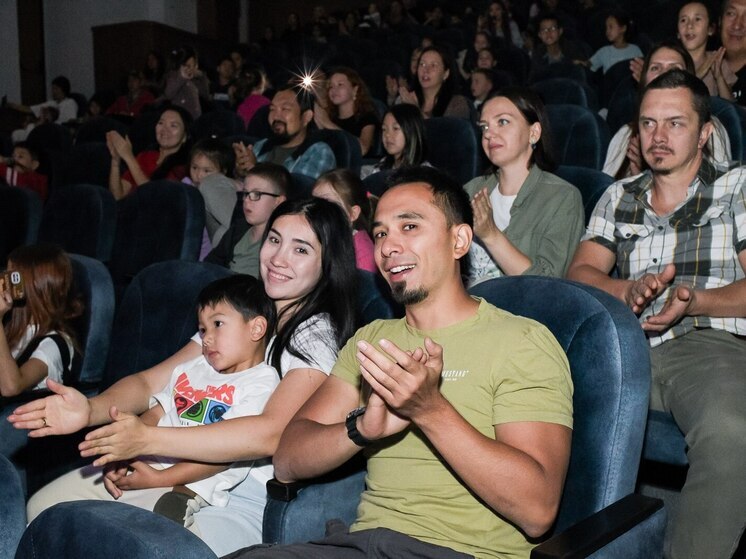 Добро на сцене и в сердцах