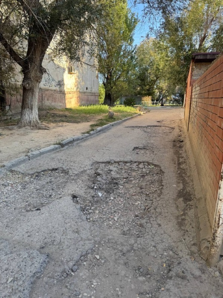 «Добраться до дома – настоящий квест!»: астраханцы в отчаянии из-за ужасного состояния дорог