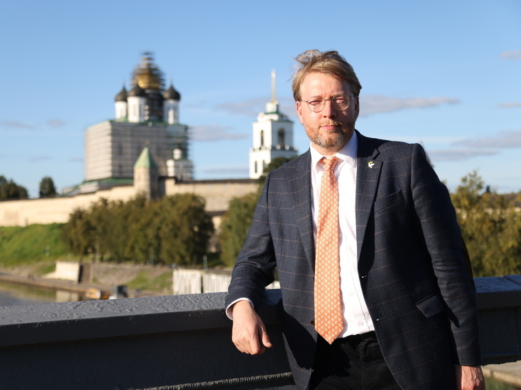 Лидер «Яблока» Николай Рыбаков: о школьной форме, самоуправлении и самобытности псковичей